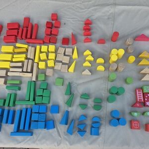 Melissa & Doug Wooden Geometric Block Set in Red, Yellow, Green, Blue, Natural